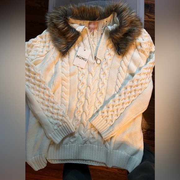 Brand new Show me your MuMu sweater - Picture 2 of 9